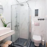 F & B Collection - 2 Bedroom Flat * Thessaloníki