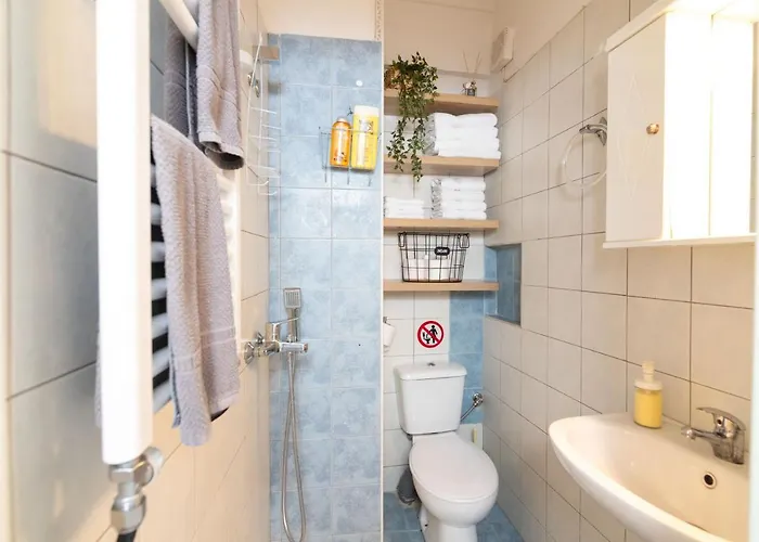 F & B Collection - 2 Bedroom Flat * Selanik