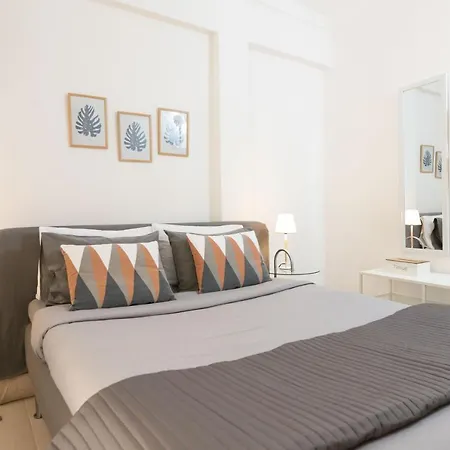 Apartment F & B Collection - 2 Bedroom Flat *