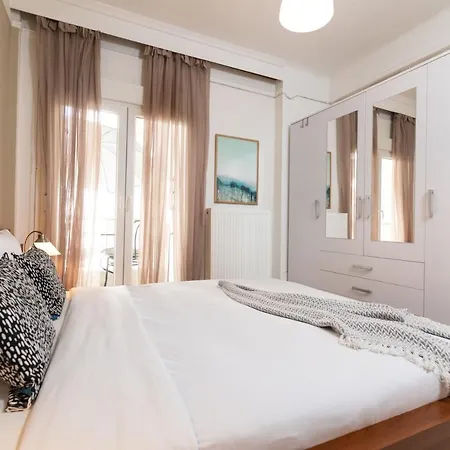 Apartment F & B Collection - 2 Bedroom Flat