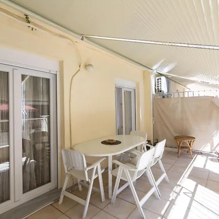 Apartment F & B Collection - 2 Bedroom Flat *