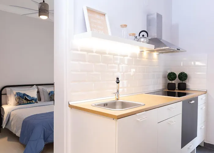 F & B Collection - 2 Bedroom Flat * Salonic